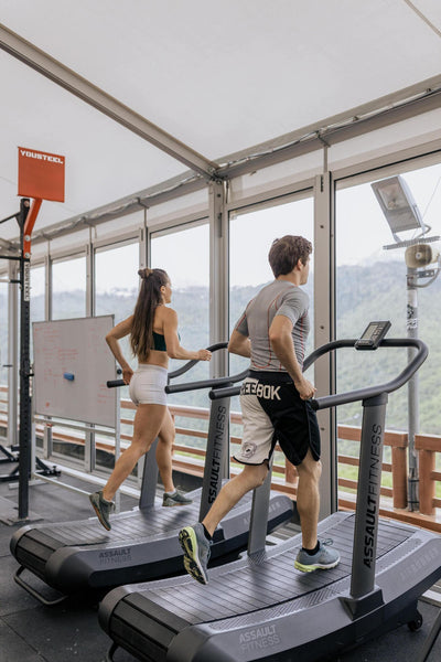 Why Curved Treadmill is Better than Flat Treadmill